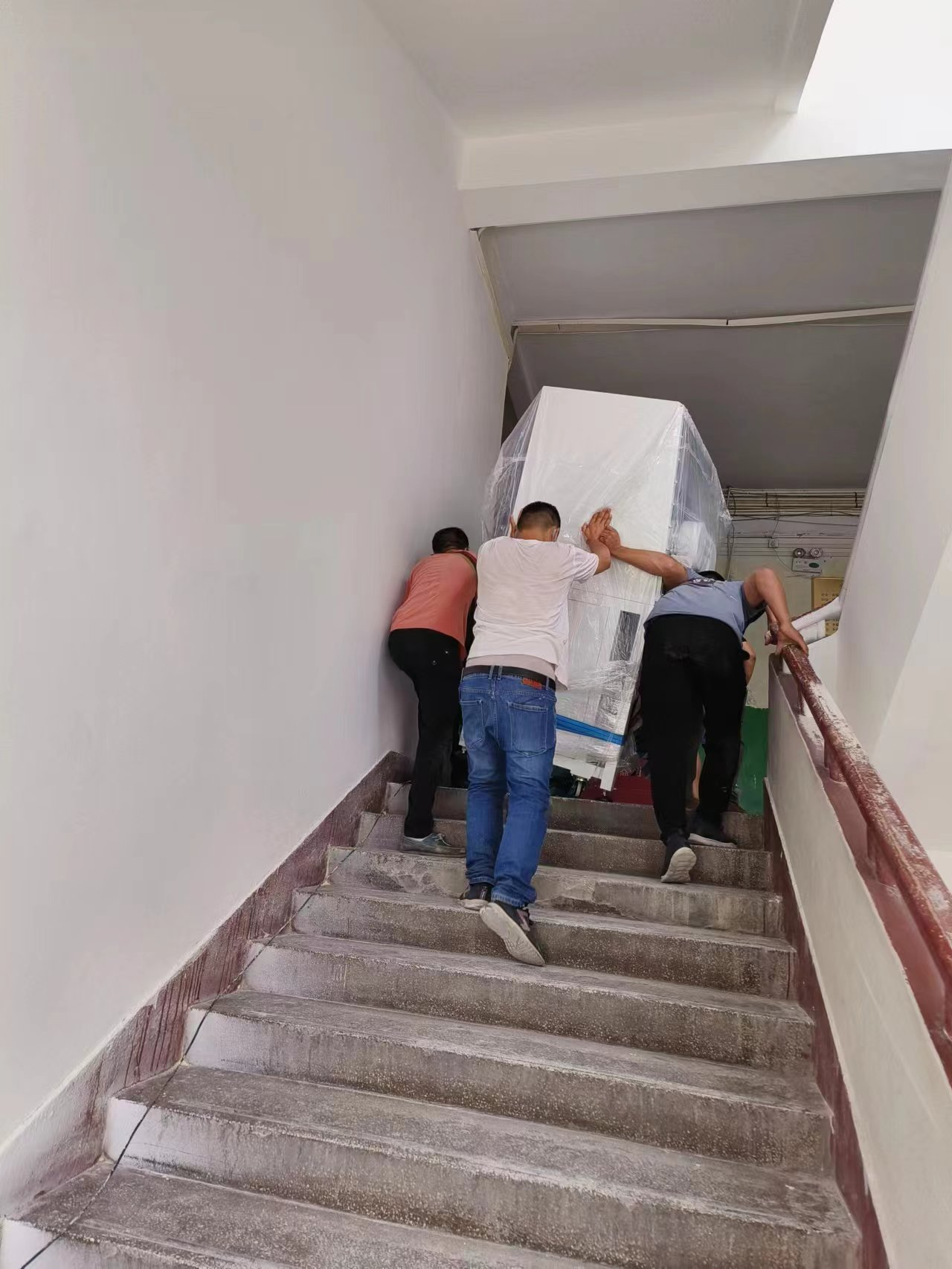 烟台工厂搬迁